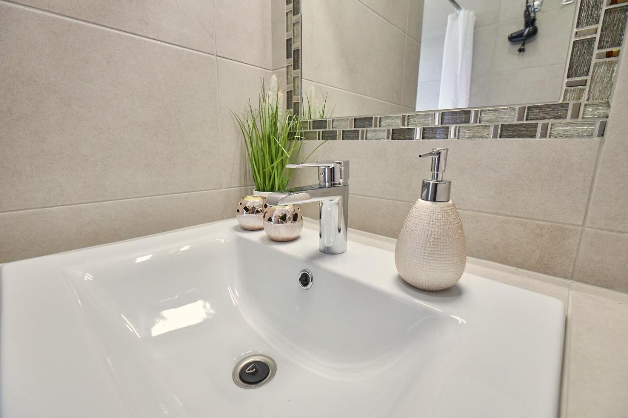 Hajdúszoboszló Amulett Comfort Apartment מראה חיצוני תמונה